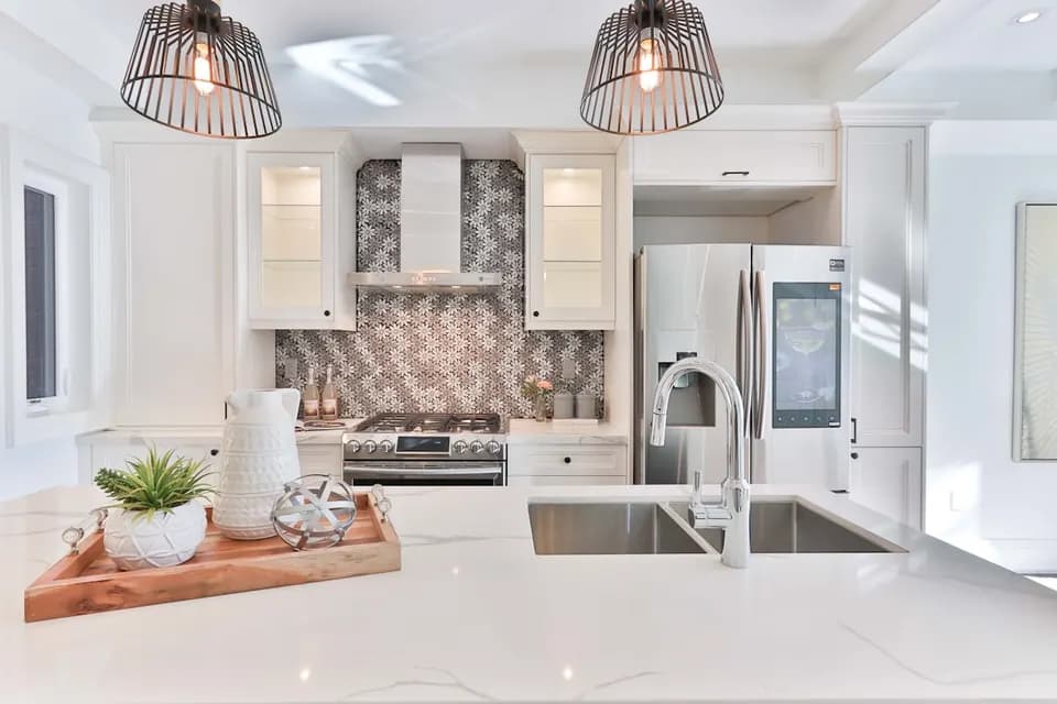 Renovated modern kitchen - home renovation and fit-out in Dubai